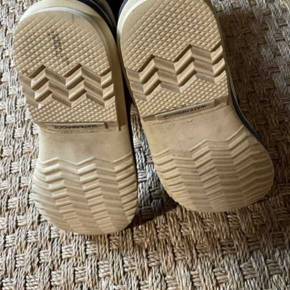 Sorel JOAN OF ARCTIC™ Women's Waterproof Boot in charcoal & black - Picture 11 of 12